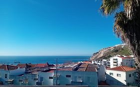 Paz & Amor Flat Nazare - Peace & Love